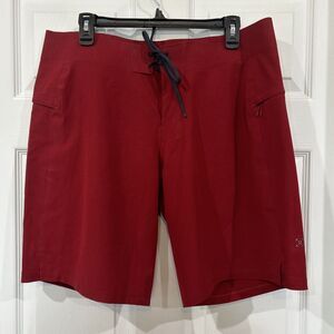 Lululemon Live In Practice Stretch Current State Board Shorts Deep Red Men's 34